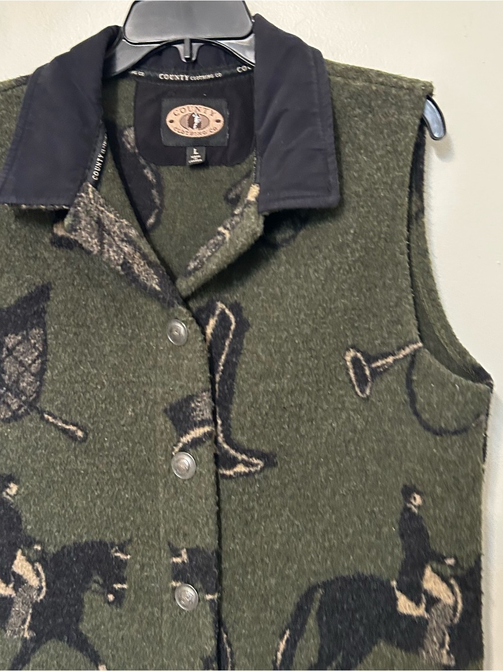 County Clothing Co Vintage Womens Horse Equestrian Vest Size L Acrylic Hunt
Polo - Picture 3 of 15